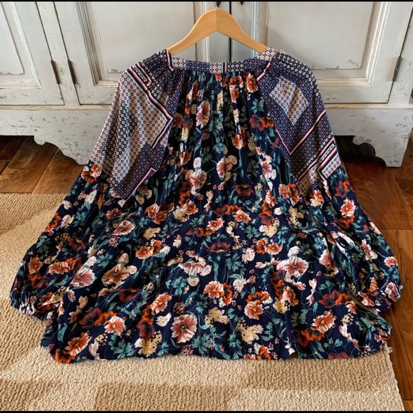 ❤️💗💖 Plus Size Floral Bohemian Blouse - Picture 4 of 4